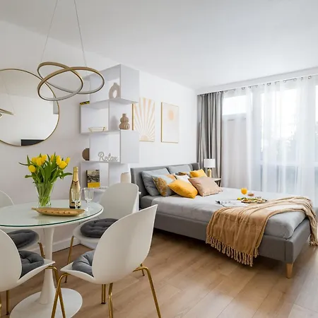 Gold Premium 950 M To Station Parking Apartament